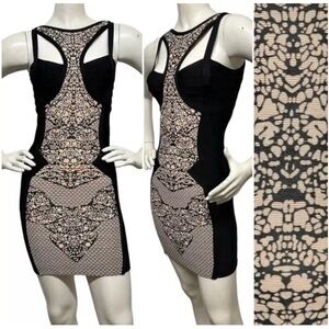 BEBE Bodycon Taupe Black Midi Dress Bandage L
NWT!